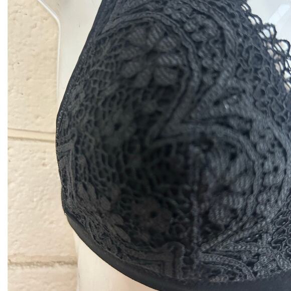 Victoria's Secret Black Lace Bralette size Small - Picture 4 of 8
